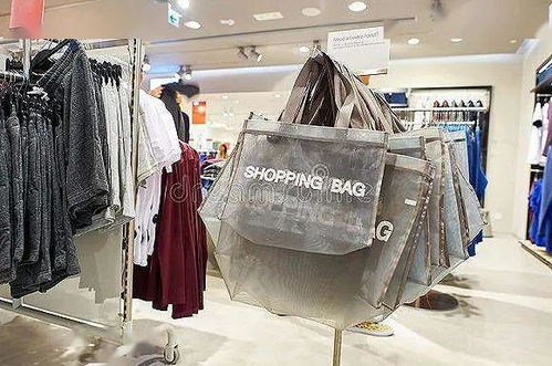 國內(nèi)服裝市場今年或縮水600億美元，時尚消費呈現(xiàn)兩極化趨勢